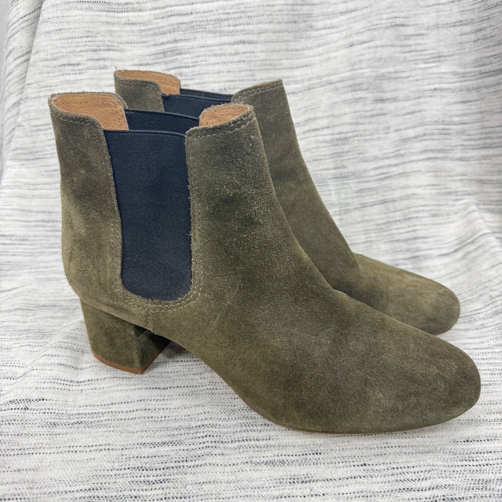 Madewell Walker Suede Chelsea Boot in Moss Green Sz 8 Pull On Fall Boho Capsule